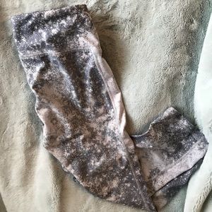 Old Navy Active Crop Leggings